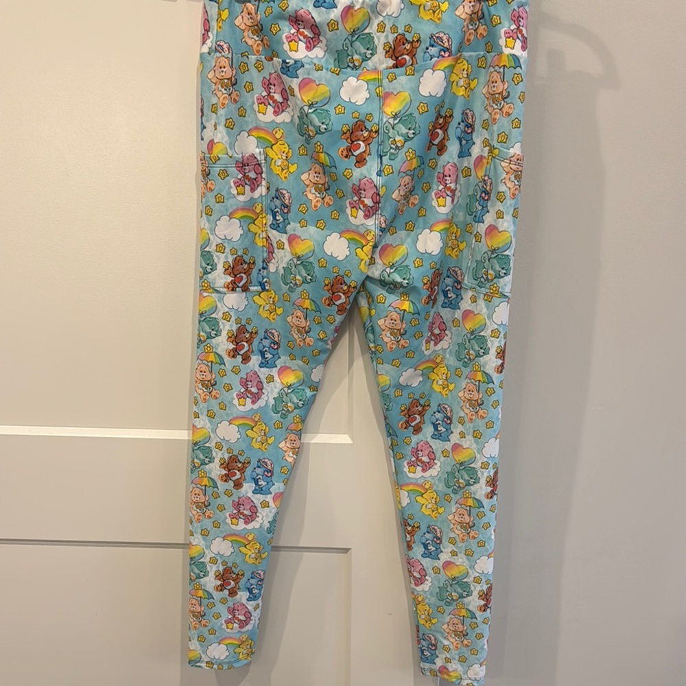 Women’s Care Bears Super Soft Leggings with Pockets Size Tall & Curvy - Picture 4 of 4